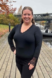Chica-London-Gwynne-Langarmad-Topp-med-Spets-Dam-Black-1