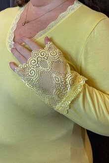Chica-London-Gwynne-Langarmad-Topp-med-Spets-Dam-Yellow-3