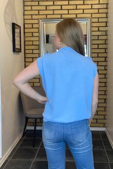Chica-London-Hilda-V-ringad-Blus-Volang-Dam-Light-Blue-2