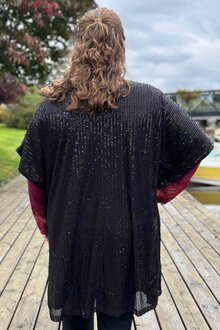 Chica-London-Lane-Kimono-Dam-Black-12