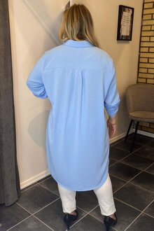 Chica-London-Langskjorta-Dam-Light-Blue-4