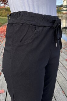 Chica-London-Zuri-Byxa-Dam-Black-3