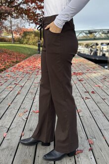 Chica-London-Zuri-Byxa-Dam-Choco-2