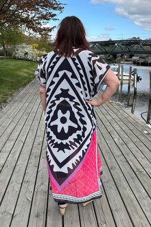 Emeraude-Ginerva-V-ringad-Strandklanning-Dam-Black-3