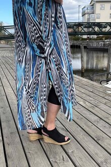 Emeraude-Minerva-V-ringad-Strandklanning-Dam-Blue-4