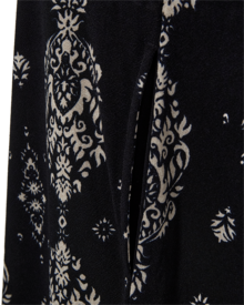 Floi-Klanning-Dam-Black-W-Star-Off-White-Freequent--Smilebutiken-2