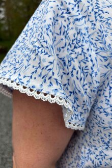 Freequent-Adney-Blus-Dam-Brilliant-White-W-Deep-Ultrama-11