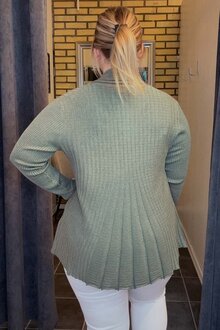 Freequent-Claudisse-Short-Cardigan-Dam-Deep-Lichen-Green-Mel-11