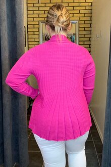 Freequent-Claudisse-Short-Cardigan-Dam-Raspberry-Rose-11