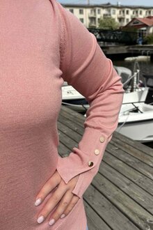 Freequent-Katie-V-ringad-Pullover-Dam-Misty-Rose-12
