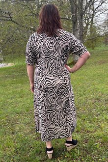 Freequent-Larin-Klanning-Dam-Simply-Taupe-W-Black-14
