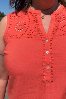 Freequent-Louis-armlos-Blus-Dam-Hot-Coral-11
