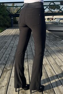 Freequent-Shantal-Bootcut-L32-Power-Dam-Black-2