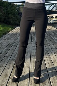Freequent-Shantal-Bootcut-L32-Power-Dam-Black-3