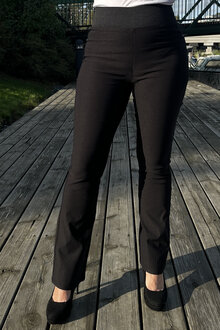 Freequent-Shantal-Bootcut-Langd-30-Power-Dam-Black-3
