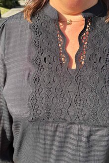 Freequent-Shu-Blus-Dam-Black-11
