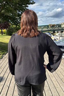 Freequent-Shu-Blus-Dam-Black-13