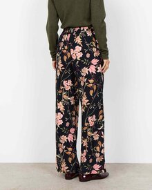 Grace-3-Blommig-Byxa-Dam-Black-Combi-Soyaconcept--Smilebutiken-2