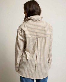 Henne-Randig-Skjorta-Dam-Beige-Savannah-Tan-Kopenhaken--Smilebutiken-2