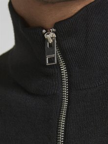 Jack---Jones-Emil-Stickad-Troja-Herr-Black-2