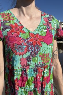 Kimberly-V-ringad-Klanning-3-Dam-Floral-Collage-One-Summer--SmileButiken-2