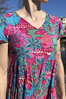 Kimberly-V-ringad-Klanning-4-Dam-Floral-Collage-One-Summer--SmileButiken-2