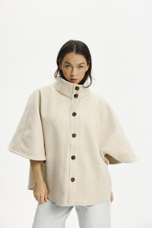 Kopenhaken-Isla-Poncho-Dam-Birch-1