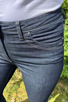 LauRie-Charlotte-LL-Rak-Jeans-Dam-Morkbla-6