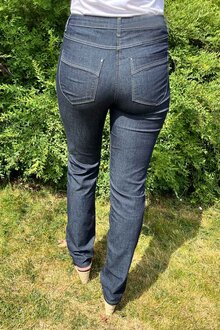 LauRie-Charlotte-LL-Rak-Jeans-Dam-Morkbla-8