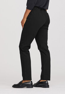 LauRie-Kelly-Regular-SL-Byxa-Dam-Black-3