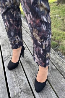 LauRie-Piper-Stretchbyxa-78-Dam-Darkest-Green-Print-13