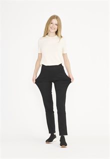 LauRie Serene ML Stretchjeans Dam Svart
