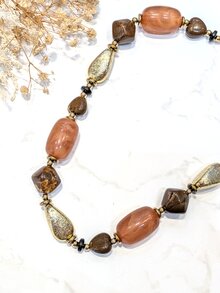 Lolo---Yaya-Merve-Halsband-Med-Stenar-Dam-Brown-Gold-1