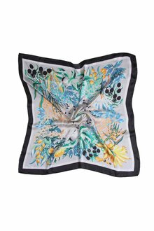 MM-Sweet-Rylee-Scarf-Dam-Black-2