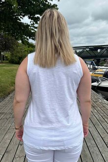Marine-Leslie-Linne-Dam-White-12