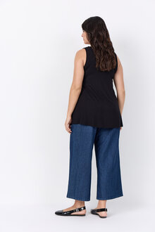 Marla-1-Armlos-Topp-Black-Wasabiconcept--Smilebutiken-4