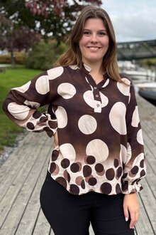 Marta-du-Chateau-Aspen-Blus-Dam-Marrone-10
