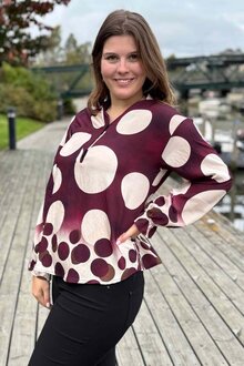 Marta-du-Chateau-Aspen-Blus-Dam-Vino-12