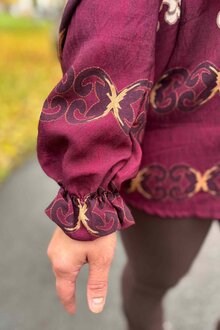 Marta-du-Chateau-Brook-Blus-Dam-Bordeaux-12