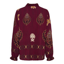 Marta-du-Chateau-Brook-Blus-Dam-Bordeaux-3