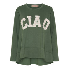 Marta-du-Chateau-Charline-Langarmad-Troja-Dam-Military-1