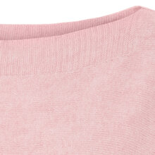 Marta-du-Chateau-Constanza-Stickad-Troja-Dam-Rosa-Melange-2