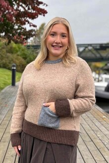 Marta-du-Chateau-Elora-Pullover-Dam-Camel-Denim-2