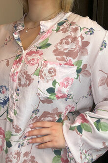Marta-du-Chateau-Ronja-V-ringad-Blus-Dam-Rosa-Baby-3
