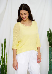 Marta-du-Chateau-Strik-Troja-Dam-Light-Yellow-1