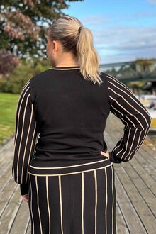 Micha-Davida-Pullover-Dam-Black-Came-11