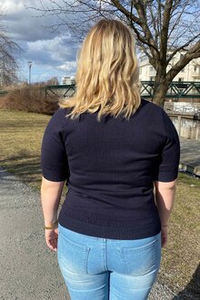 Micha-Dominica-Kortarmad-Pullover-Dam-Navy-3