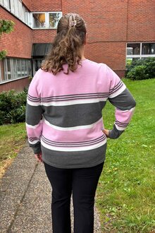 Micha-Reese-Pullover-Dam-Rose-Grey-12