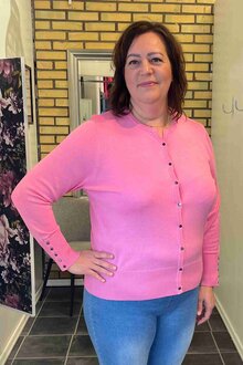 Micha-Tinka-Rundhalsad-Cardigan-Dam-Pink-Lady-10
