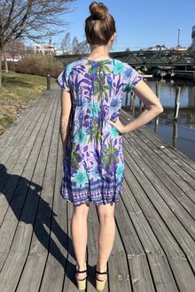 Nicola-Klanning-5-Dam-Palm-Parrot-One-Summer--Smilebutiken-4